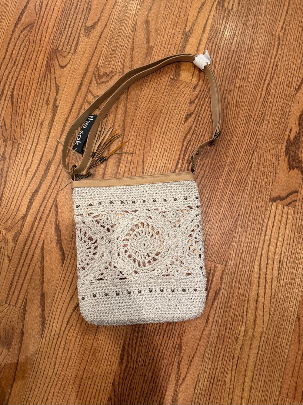 The Sak Cream Crochet Crossbody Bag with Tan Strap Lucia nat medlln